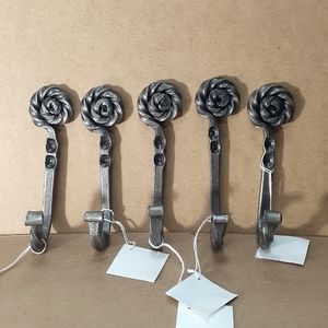 NWT Set of 5 Antique Silver Twisted Metal Wall Hooks